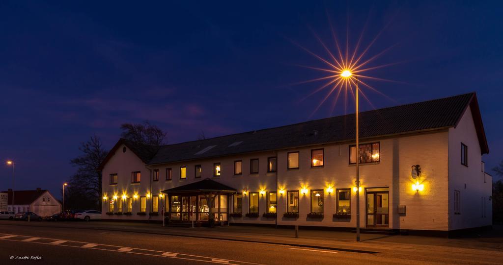 Sdr. Omme Kro&Hotel Bagian luar foto