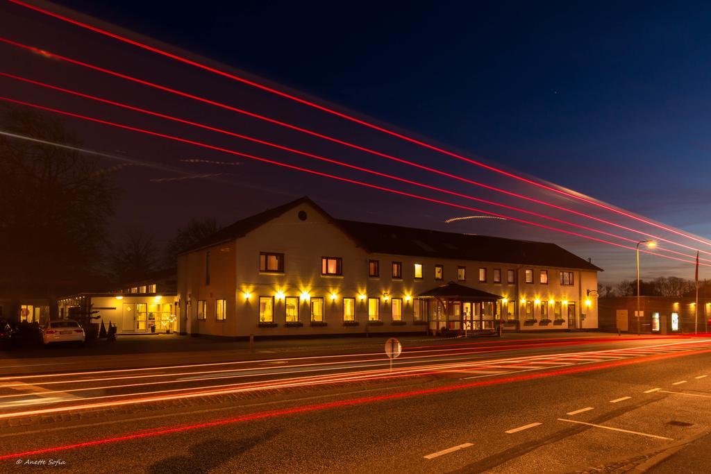 Sdr. Omme Kro&Hotel Bagian luar foto