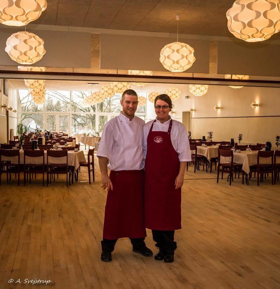 Sdr. Omme Kro&Hotel Bagian luar foto
